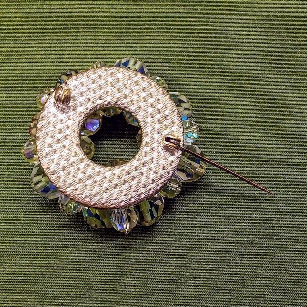 Vintage Aurora Borealis Crystal Round Pin Silver Textured Brooch - Picture 5 of 5